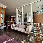 Qu Hotel, Trademark Collection By Wyndham