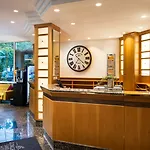 Hotel Qu Hotel, Trademark Collection By Wyndham Augsburg