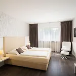 Hotel Qu Hotel, Trademark Collection By Wyndham Augsbourg