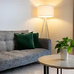 Qu Hotel, Trademark Collection By Wyndham Hotel