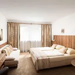 Qu Hotel, Trademark Collection By Wyndham Hotel Augsbourg