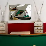 Hotel Qu Hotel, Trademark Collection By Wyndham 4*