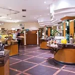 Qu Hotel, Trademark Collection By Wyndham Hotel