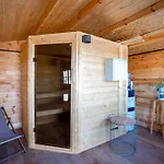 Hotel Qu Hotel, Trademark Collection By Wyndham