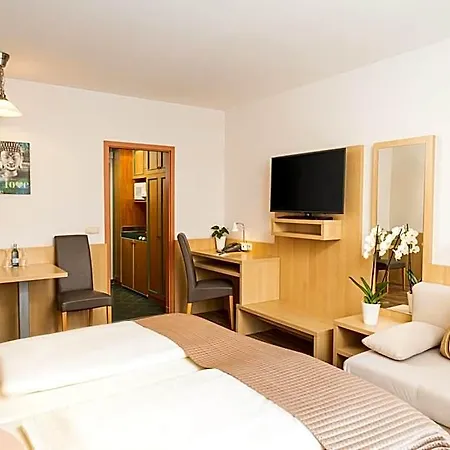 Qu Hotel, Trademark Collection By Wyndham 4* Augsburg