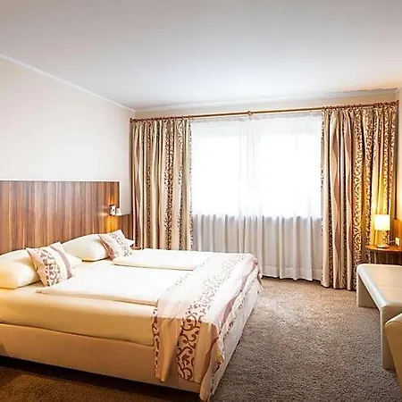 Szálloda Qu Hotel, Trademark Collection By Wyndham 4*