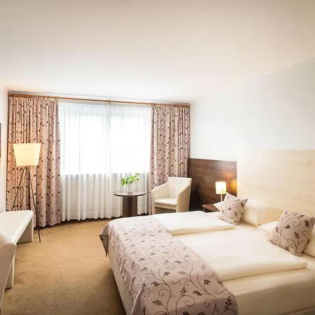 Hotel Qu Hotel, Trademark Collection By Wyndham