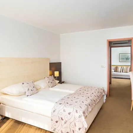 Qu Hotel, Trademark Collection By Wyndham Szálloda 4*