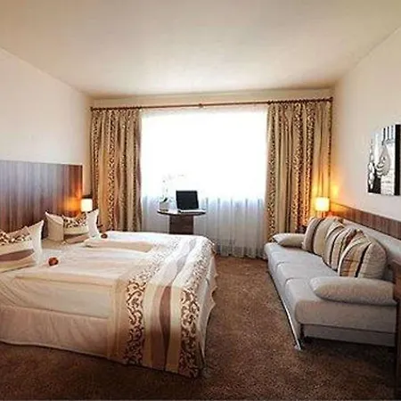Qu Hotel, Trademark Collection By Wyndham Hotel Augsbourg