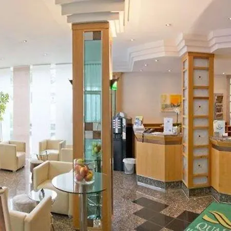 Hotel Qu Hotel, Trademark Collection By Wyndham 4*