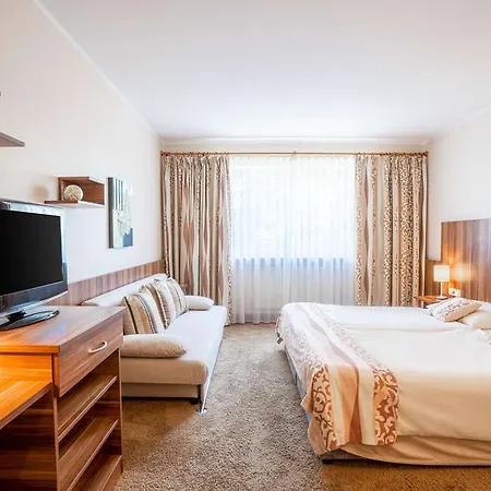 Qu Hotel, Trademark Collection By Wyndham 4* Augsbourg