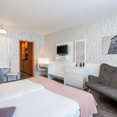 Qu Hotel, Trademark Collection By Wyndham Hotell