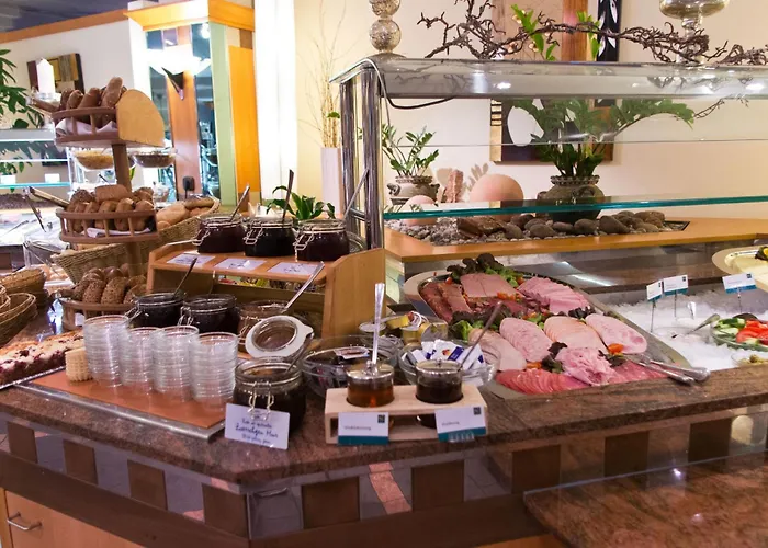 Hotel Qu Hotel, Trademark Collection By Wyndham 4*