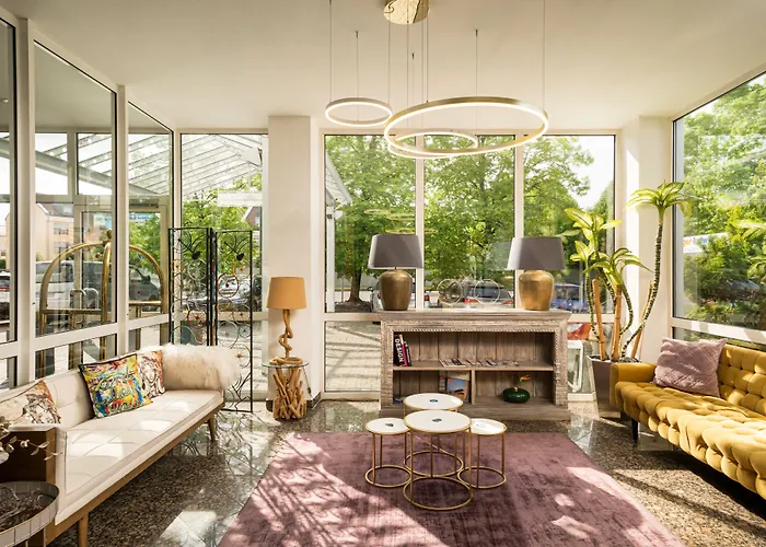 Qu Hotel, Trademark Collection By Wyndham