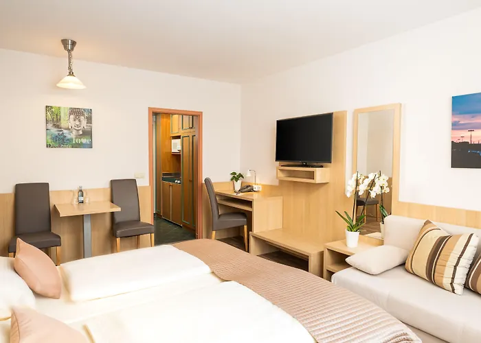 Qu Hotel, Trademark Collection By Wyndham 4*