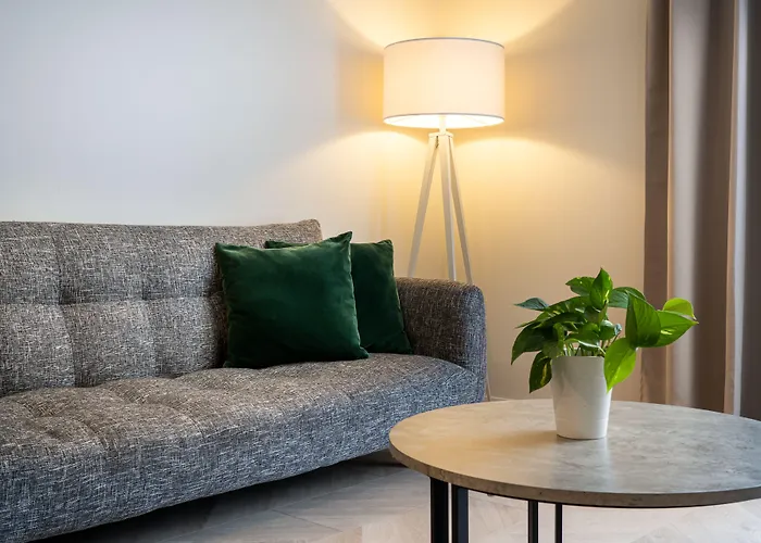 Qu Hotel, Trademark Collection By Wyndham Hotel