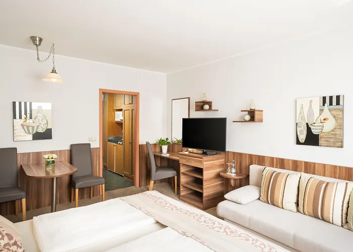 Hotel Qu Hotel, Trademark Collection By Wyndham 4*