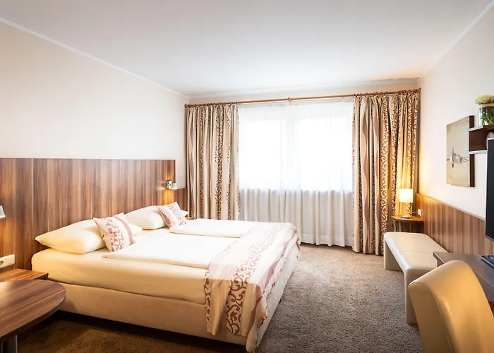 Hotel Qu Hotel, Trademark Collection By Wyndham 4*