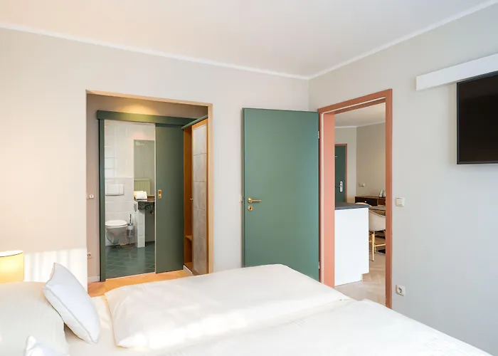 Qu Hotel, Trademark Collection By Wyndham 4*