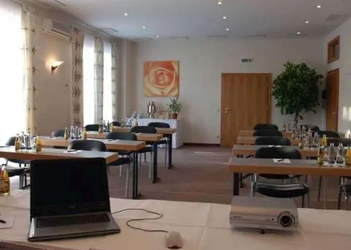 Qu Hotel, Trademark Collection By Wyndham 4* Augsburg