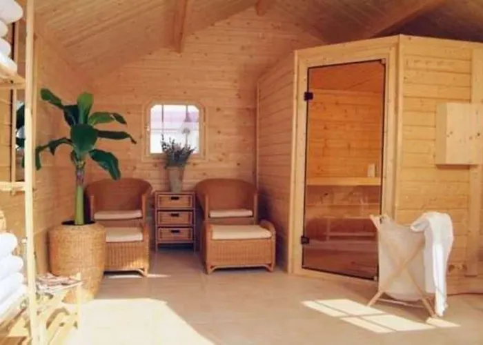 Qu Hotel, Trademark Collection By Wyndham