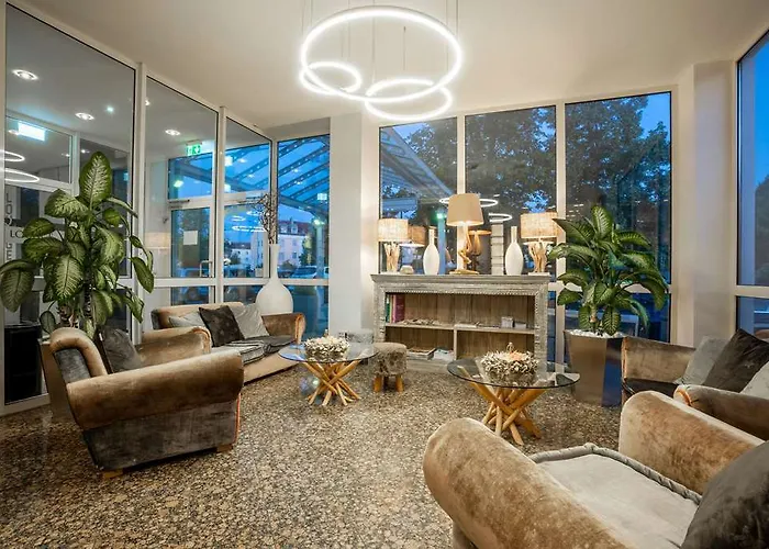 Hotel Qu Hotel, Trademark Collection By Wyndham Augsburg