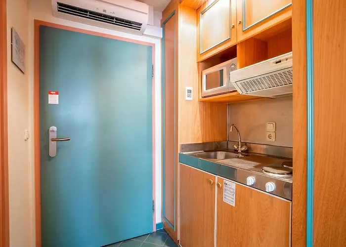 Qu Hotel, Trademark Collection By Wyndham