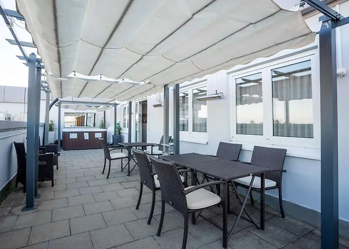 Qu Hotel, Trademark Collection By Wyndham 4* Augsburg