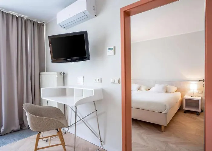 Qu Hotel, Trademark Collection By Wyndham 4*