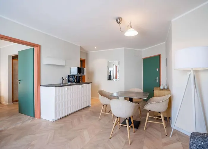 Qu Hotel, Trademark Collection By Wyndham