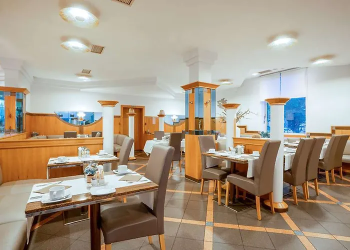 Hotel Qu Hotel, Trademark Collection By Wyndham Augsburg